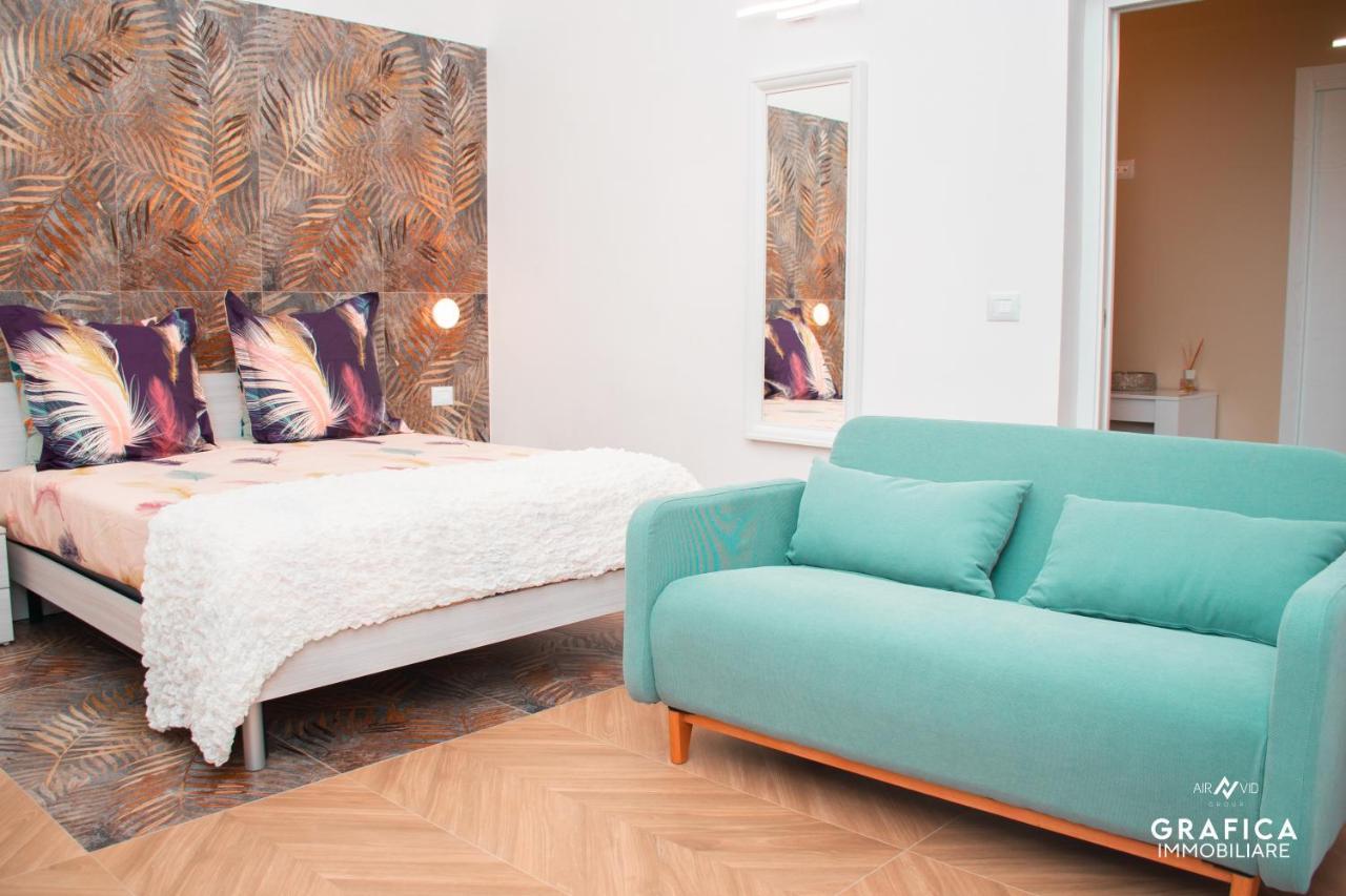 Ameli Home Luxury Apartment Таранто Екстер'єр фото