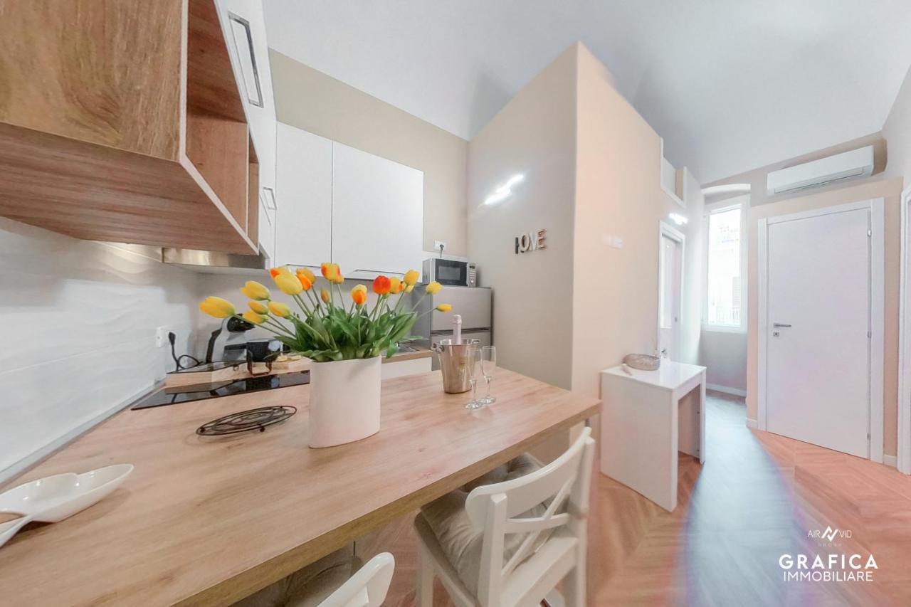 Ameli Home Luxury Apartment Таранто Екстер'єр фото