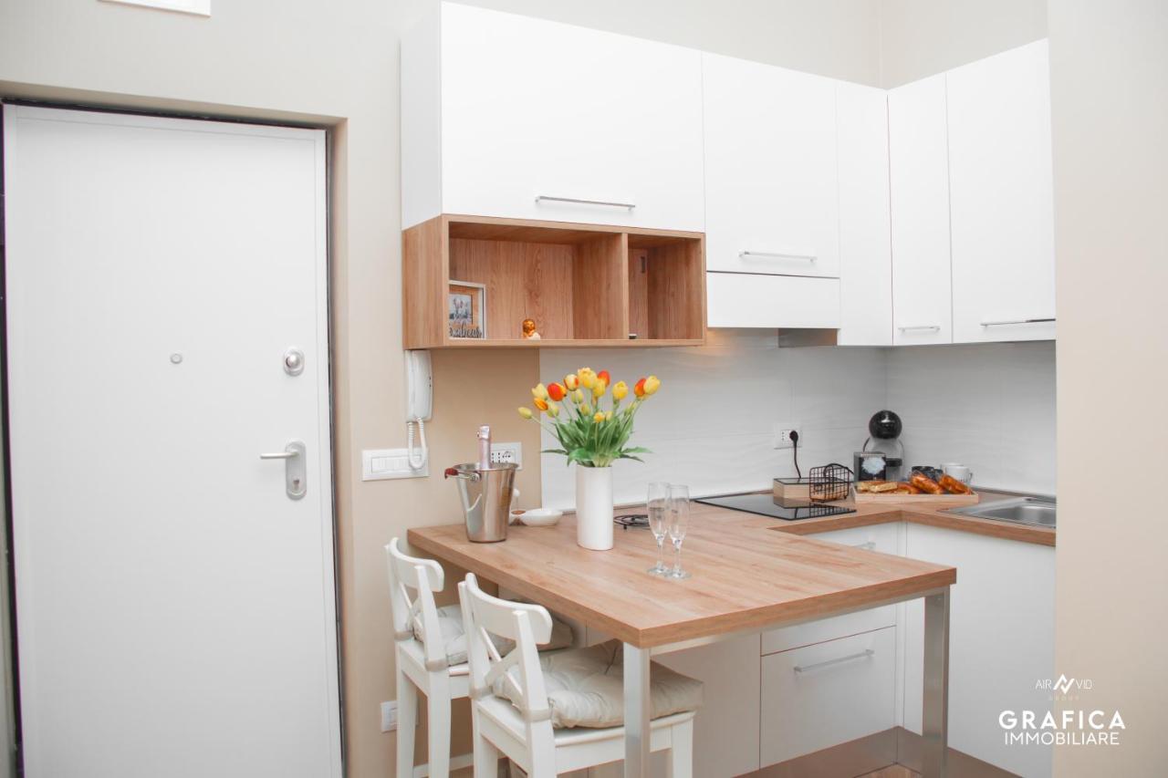 Ameli Home Luxury Apartment Таранто Екстер'єр фото