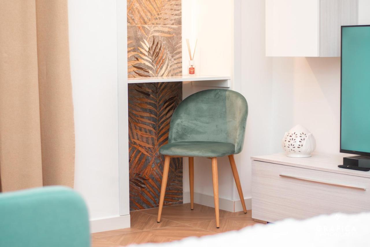 Ameli Home Luxury Apartment Таранто Екстер'єр фото